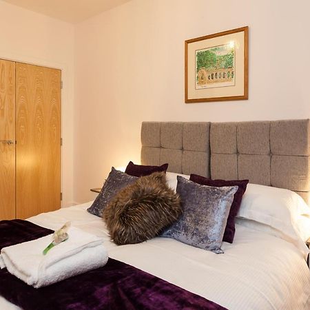 ريدهيل Self-Contained Town Centre One Bedroom Apartments By Helmswood Serviced Apartments المظهر الخارجي الصورة