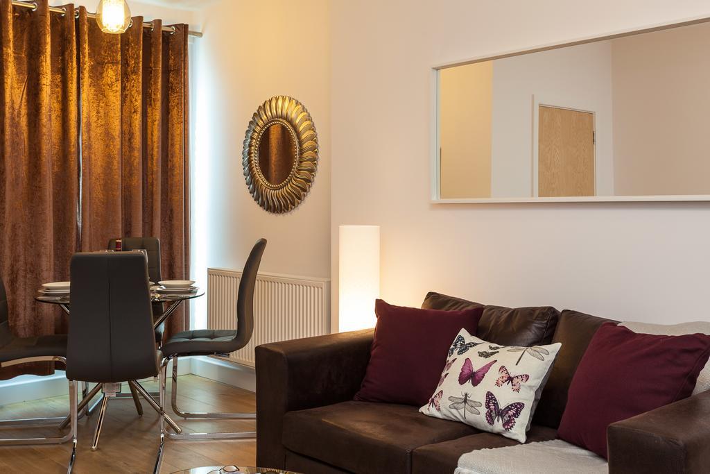 ريدهيل Self-Contained Town Centre One Bedroom Apartments By Helmswood Serviced Apartments المظهر الخارجي الصورة