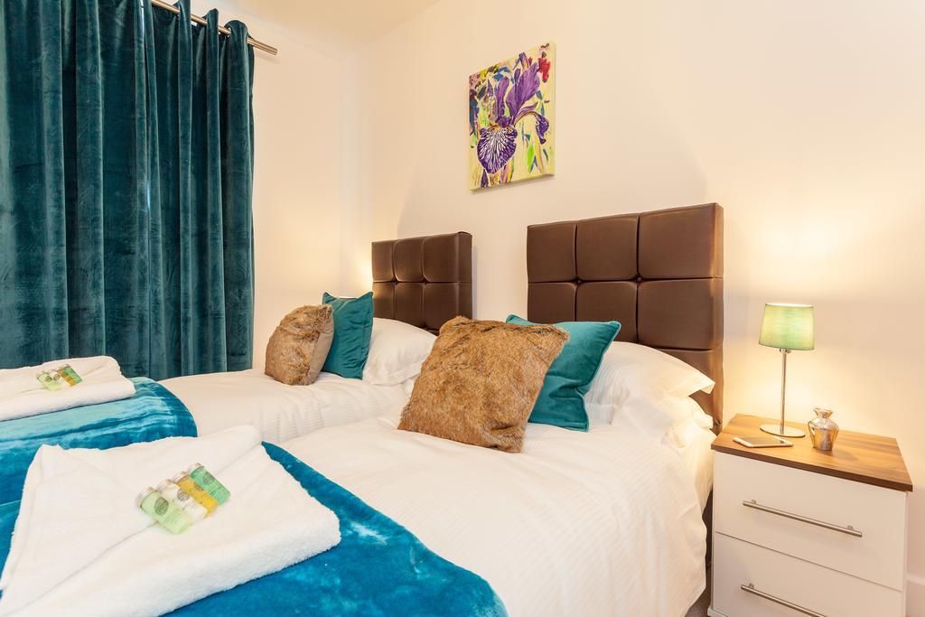 ريدهيل Self-Contained Town Centre One Bedroom Apartments By Helmswood Serviced Apartments المظهر الخارجي الصورة
