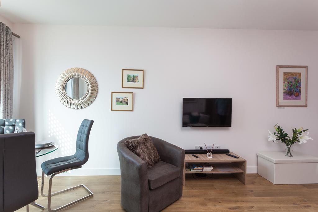 ريدهيل Self-Contained Town Centre One Bedroom Apartments By Helmswood Serviced Apartments المظهر الخارجي الصورة