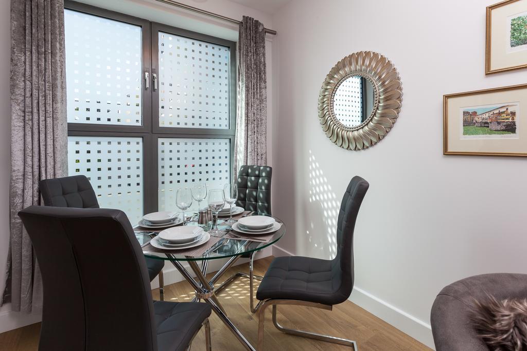 ريدهيل Self-Contained Town Centre One Bedroom Apartments By Helmswood Serviced Apartments المظهر الخارجي الصورة